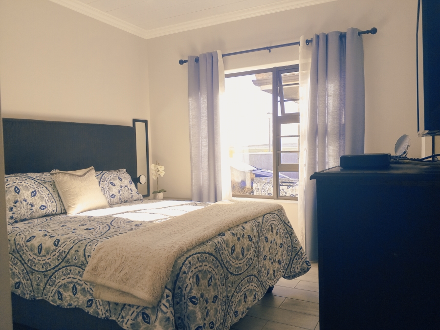 2 Bedroom Property for Sale in Dana Bay Western Cape